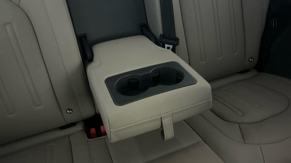 Rear Armrest/ Cup Holder