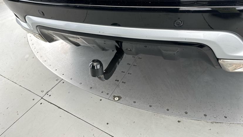 Rear Parking Sensors / Tow Bar
