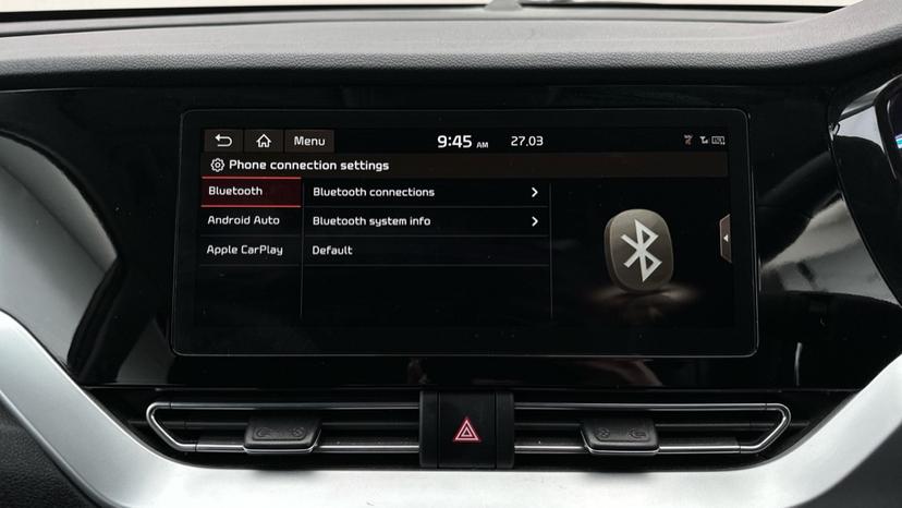Apple CarPlay/Android Auto/Bluetooth 