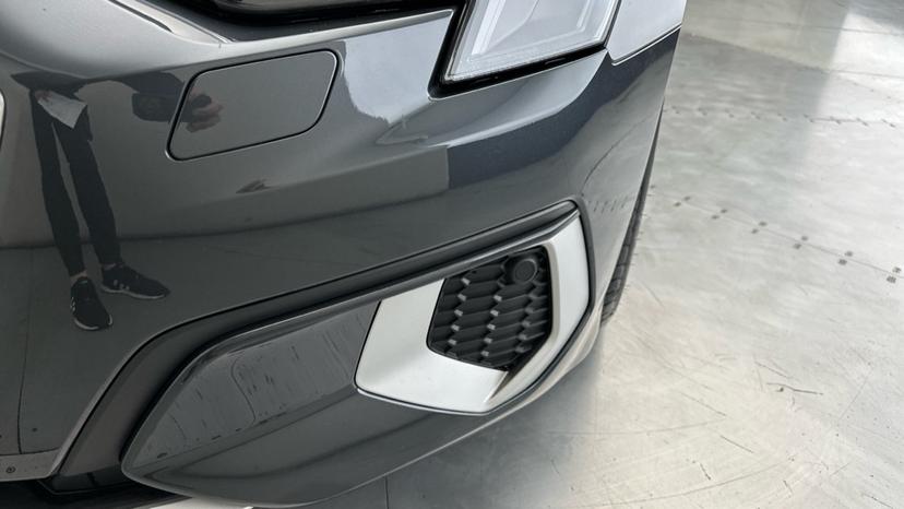 Headlight Washers / Front Parking Sensors 
