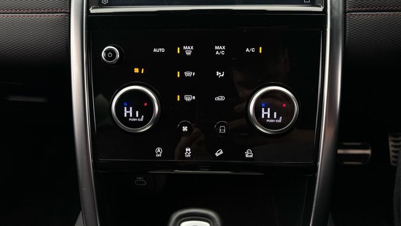 Dual Climate Control / Air Conditioning / Auto Stop/Start / Heated Seats 