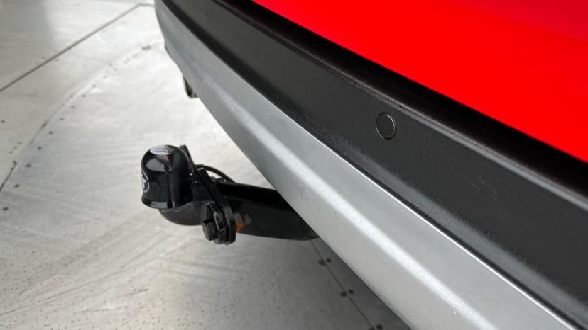 Rear Parking Sensors /Tow Bar