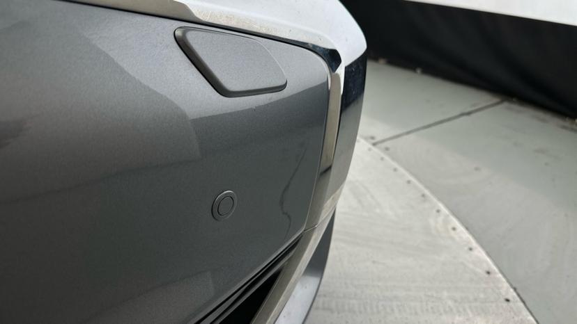 Headlight Washers /Front Parking Sensors 