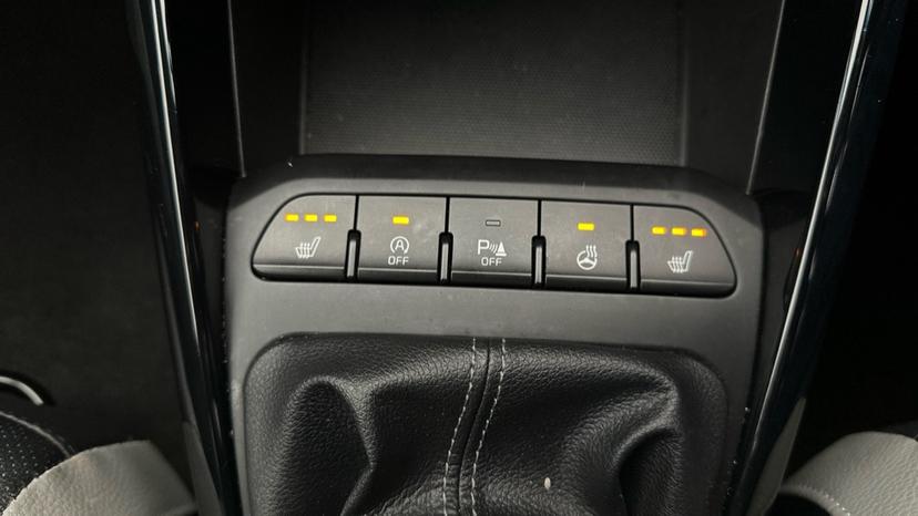 Heated Seats /Heated Steering Wheel /Auto Stop/Start 