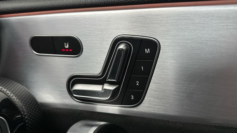 Electric / Heated Seats 