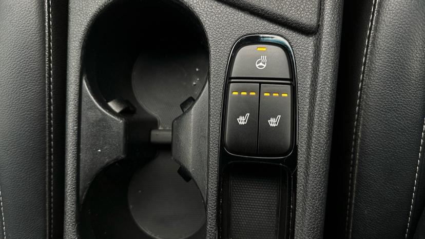 Heated Seats /Heated steering wheel 