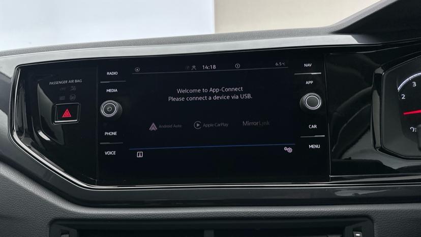 Apple Car Play & Android Auto