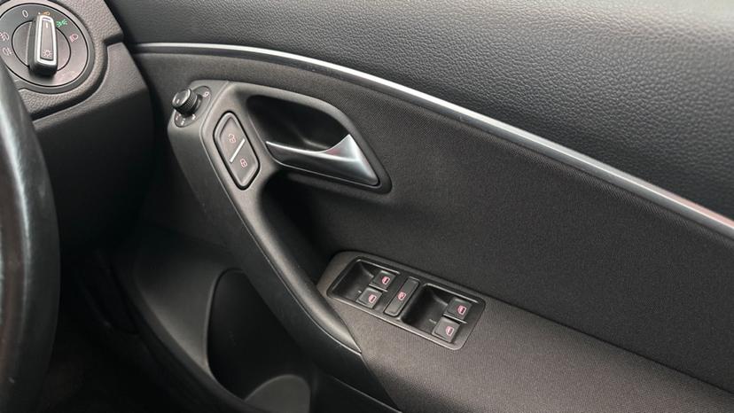 Electric Windows / Wing Mirrors 