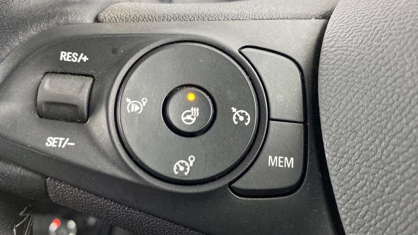 heated steering wheel 