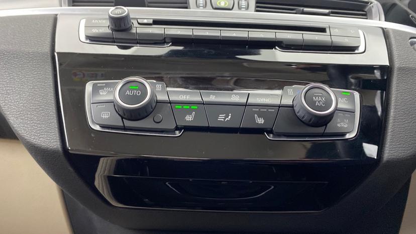dual climate control, Air-conditioning, heated seats