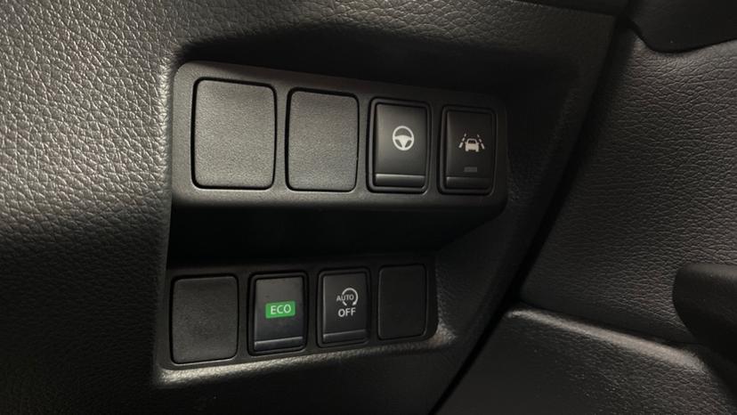 auto stop start/ eco mode/ lane assist and steering assist 