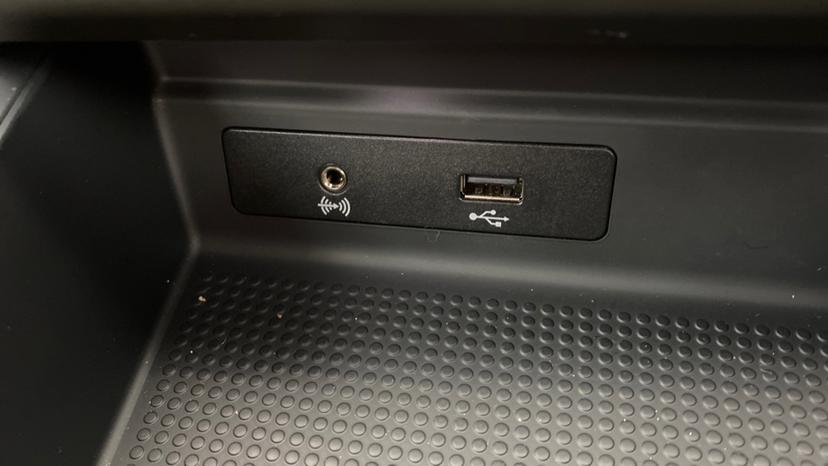 usb and aux