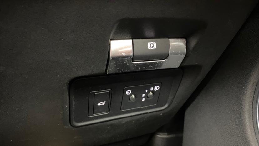 electric park brake and electric tailgate button 