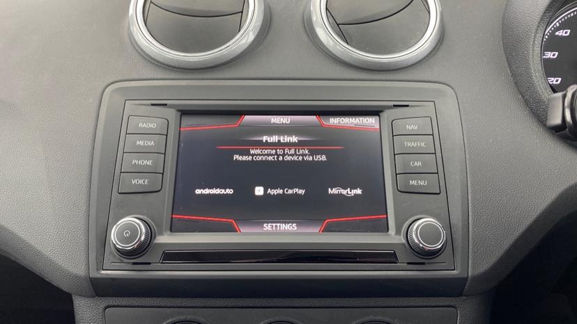 Android auto and Apple CarPlay 