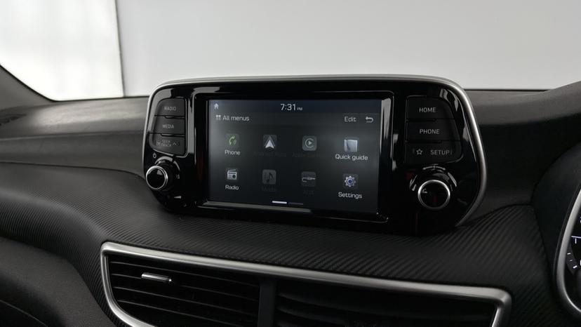 Bluetooth, Apple CarPlay and Android Auto 