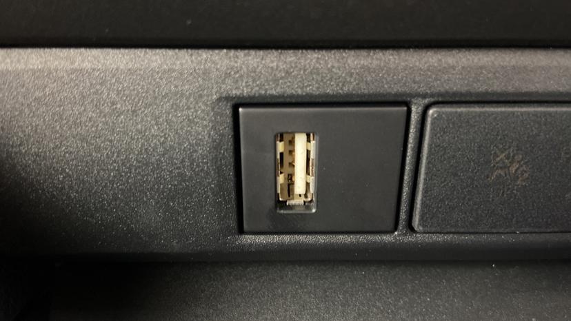 USB port 