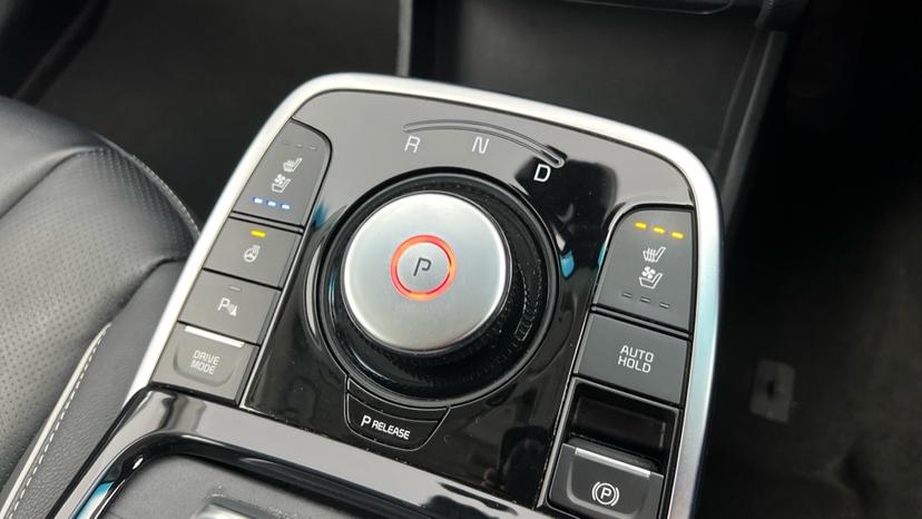 heated and cooling seats and heated steering wheel 