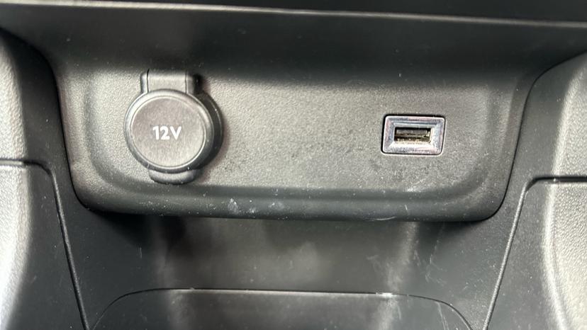 12v/USB connection 