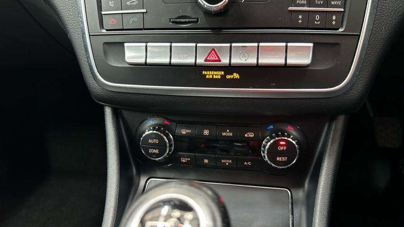 Auto Stop Start /Air Conditioning /Dual Climate Control